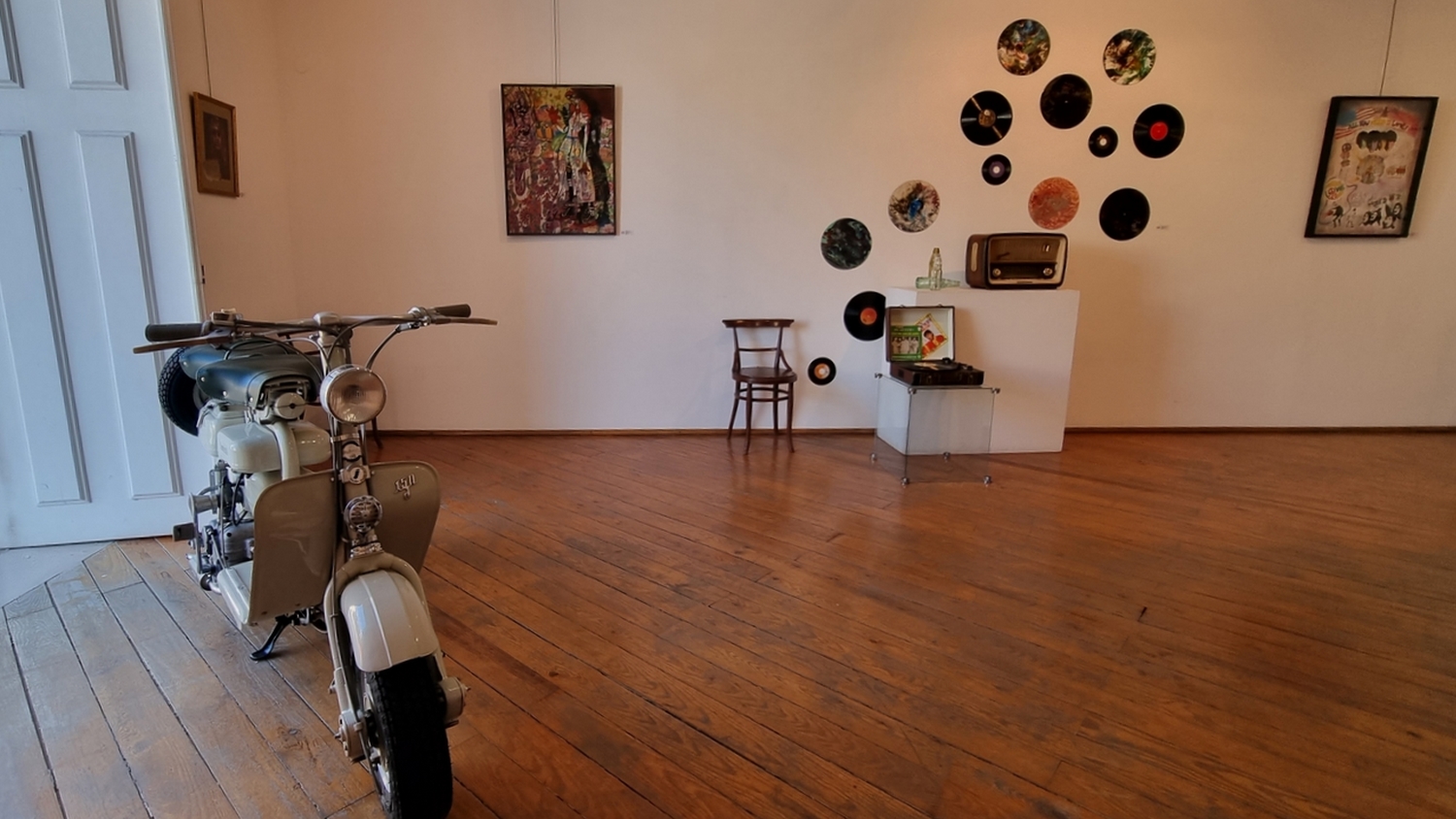 Os Loucos anos 60 - Exposição Coletiva do AveiroArte, na Galeria Morgados da Pedricosa
