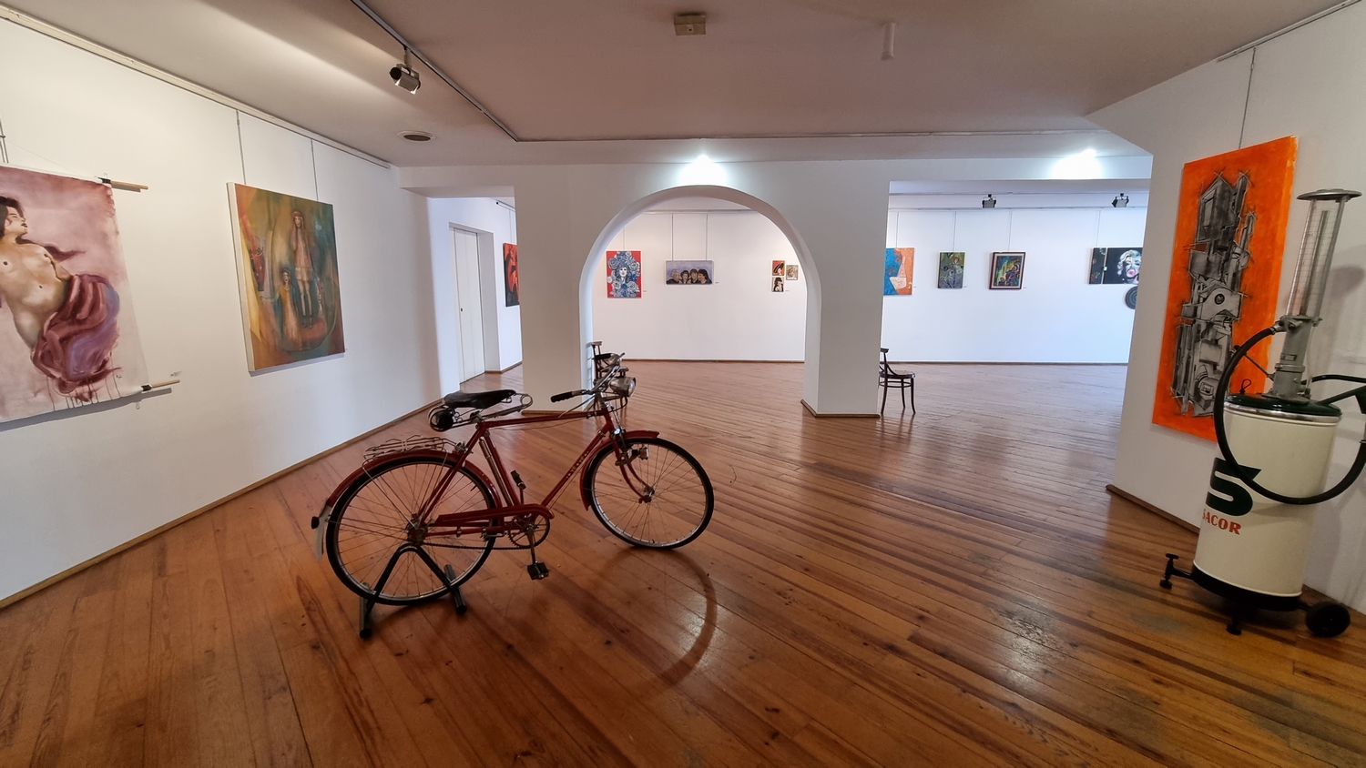 Os Loucos anos 60 - Exposição Coletiva do AveiroArte, na Galeria Morgados da Pedricosa